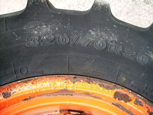 Kubota 320/70R20 + 420/70R28 Wheels and Tyres